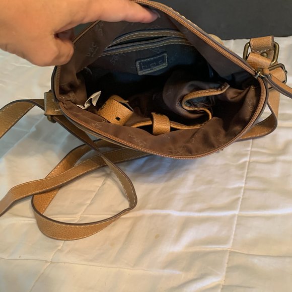 PURSE - BOC Crossbody Shoulder Handbag Purse brown tan Born Concept & Power Bank - Picture 9 of 16